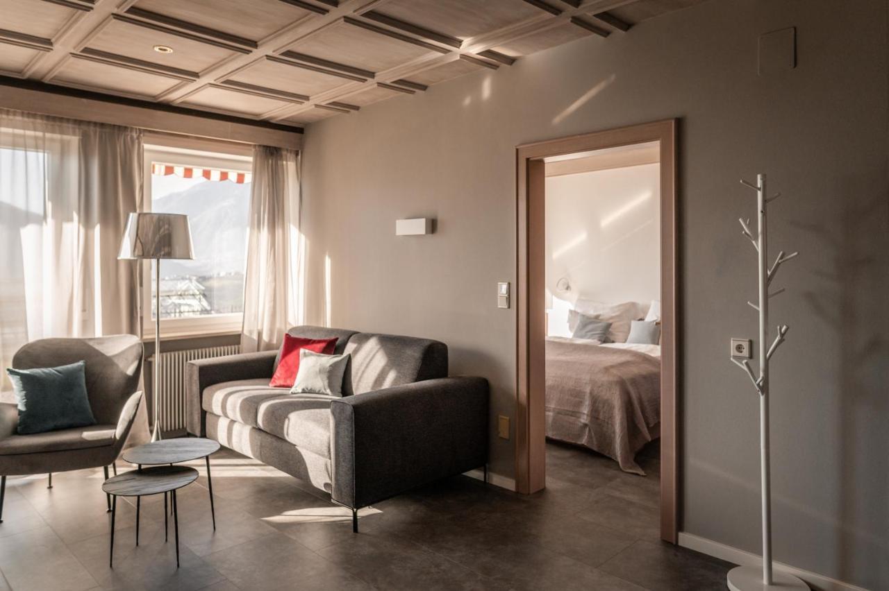 Apartmenthotel Ritterhof Suites & Breakfast Schenna Exteriör bild