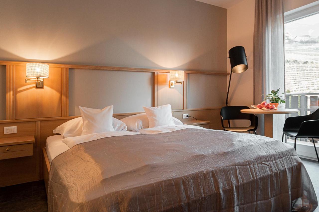 Apartmenthotel Ritterhof Suites & Breakfast Schenna Exteriör bild